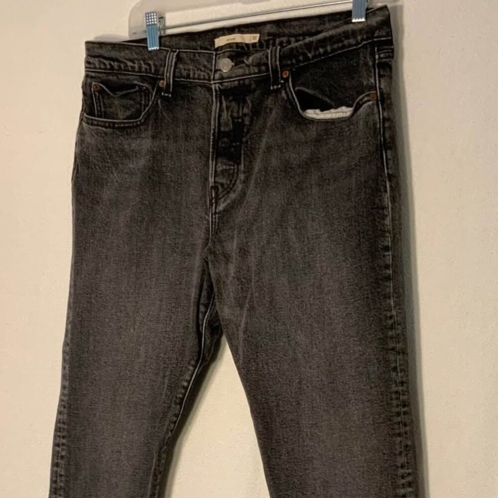 Vintage Levis Jeans Men's W32, washed Black Denim.